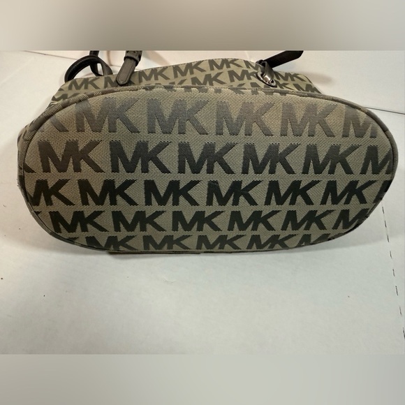 Michael Kors Jet Set Travel Top Zip Signature Monogram Tote Handbag for Women - Picture 12 of 14